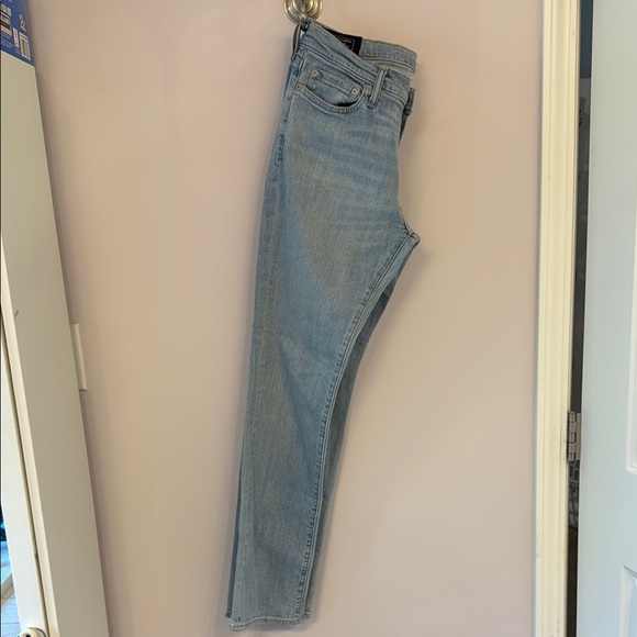 Abercrombie and Fitch Kennan Straight Stretch Light Blue Jeans - Picture 3 of 5